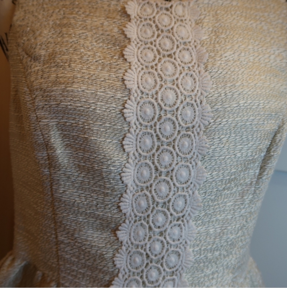 Kensie Cream Fit & Flare Textured Lace Dress Medium - Picture 5 of 7